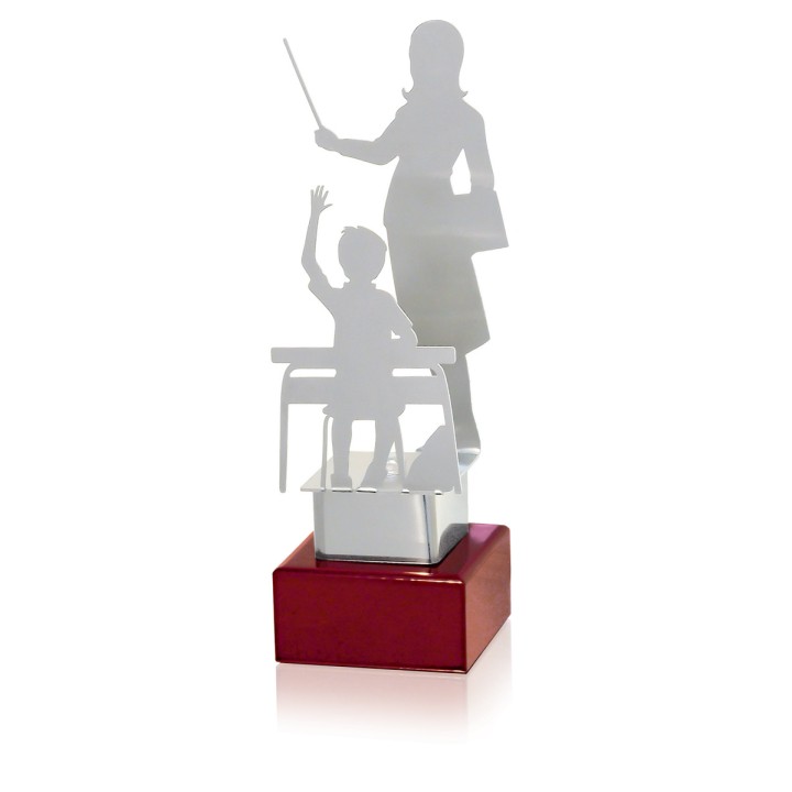 TROFEO SOLDART MAESTRA 22 cm