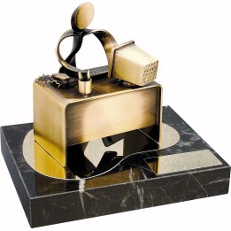 TROFEO SOLDART OFICINISTA 18 x 14 cm