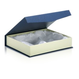 ESTUCHE. 14 x 11 CM